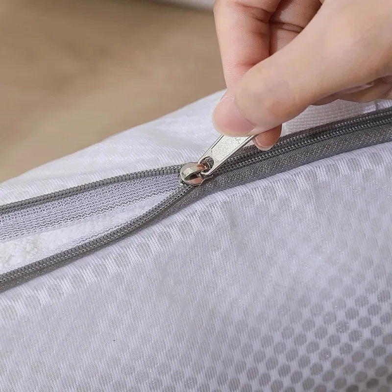 Portable Travel Laundry Bag – Dirty Clothes Organizer